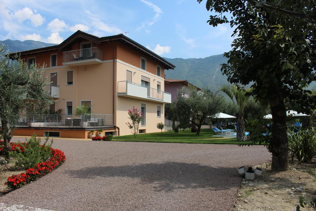 Agritur Il Melograno Villa Arco Kültér fotó