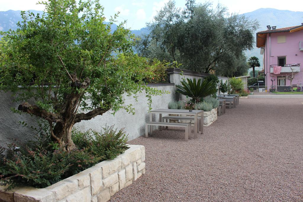 Agritur Il Melograno Villa Arco Kültér fotó