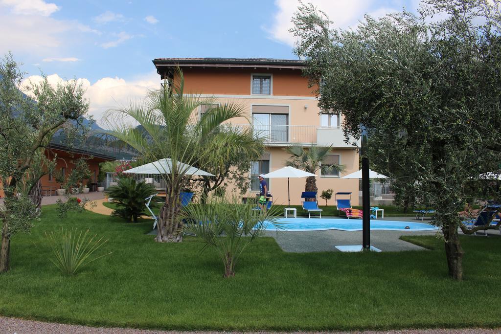 Agritur Il Melograno Villa Arco Kültér fotó